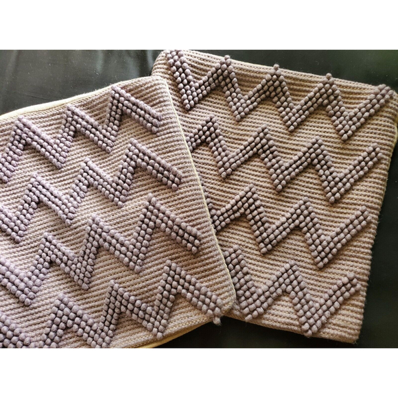 2x Hadley Wool Blend Throw Purple Pillow Covers Chevron w/Wear & Flaws - Picture 4 of 11